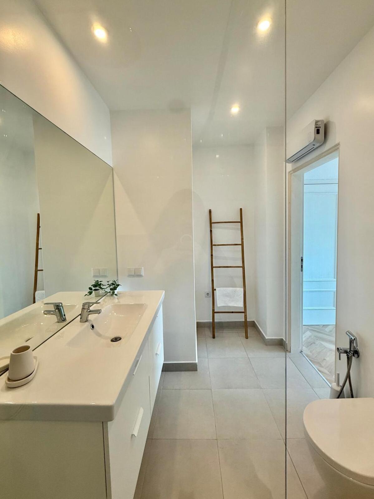 Penthouse S.Jorge Seaview T4 Lägenhet Quarteira Exteriör bild